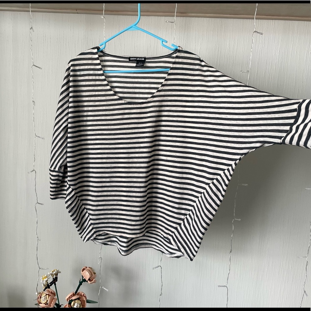 DKNY Jeans long-sleeve gray T-shirt
